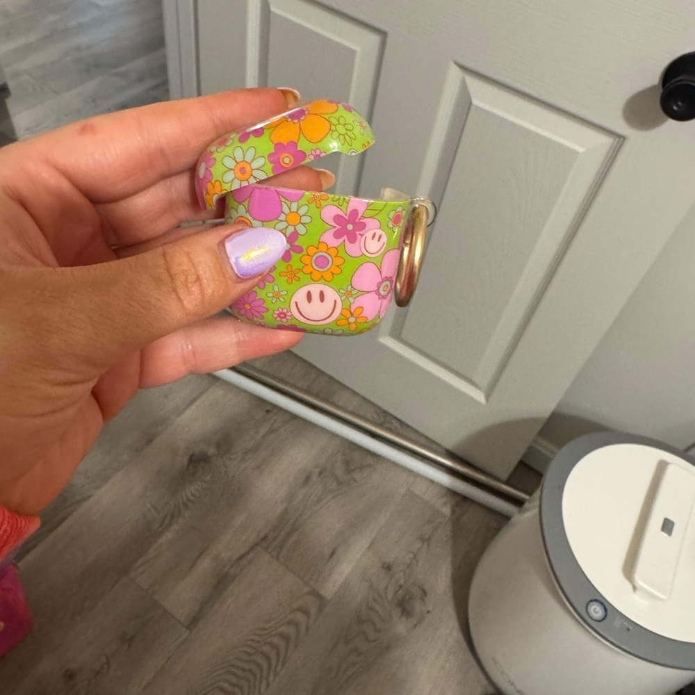 AirPods Floral Smiley Face Case